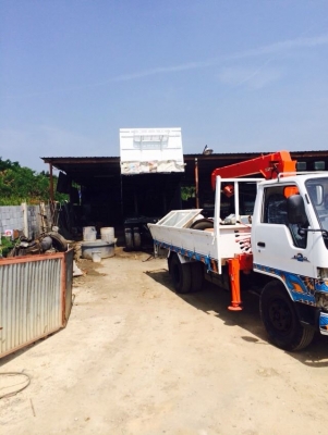 6 ล้อ เล็ก ติดเครน 3 ตันครับ เครื่อง 140 แรง ยาว 3.75 เมตร 6 ล้อ เล็ก ติดเครน 3 ตันครับ เครื่อง 140 แรง ยาว 3.75 เมตร