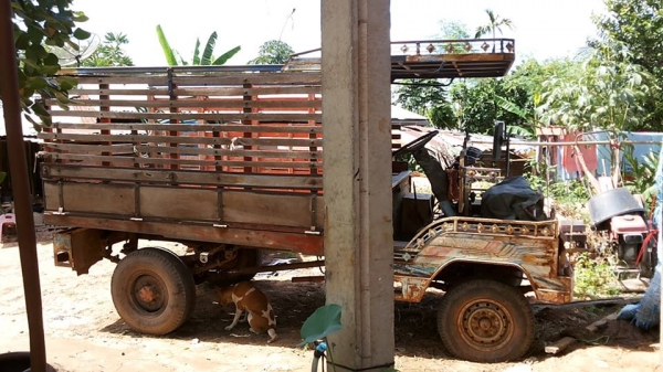 **88,000 บ.ต่อรอง**ขายแต๋น4ล้อเพลาลอย เครื่อง KUBOTA ET11แรง เกียร์ NISSAN คาบ้อล คานหน้า BUDDY เฟืองท้ายเพลาลอย ELF คัสซีหน้า4 เครื่องดีสตาร์ทติดง่าย แน่นดี เสียงดี แรง เกียร์ดีไม่หลุด คัสซีดี เดิมๆไม่ผุ แหนบเสริมแล้ว กระบะพื้นไม้คอกไม้สภาพดี พื้นดี คอกด **88,000 บ.ต่อรอง**ขายแต๋น4ล้อเพลาลอย เครื่อง KUBOTA ET11แรง เกียร์ NISSAN คาบ้อล คานหน้า BUDDY เฟืองท้ายเพลาลอย ELF คัสซีหน้า4 เครื่องดีสตาร์ทติดง่าย แน่นดี เสียงดี แรง เกียร์ดีไม่หลุด คัสซีดี เดิมๆไม่ผุ แหนบเสริมแล้ว กระบะพื้นไม้คอกไม้สภาพดี พื้นดี คอกด