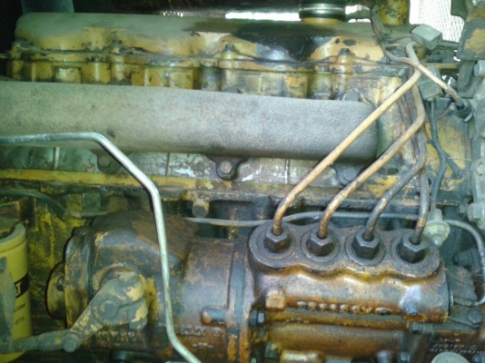 ขายด่วนครับ รถตักล้อยาง CATERILL AR 910 สภาพพร้อมใช้งานครับ