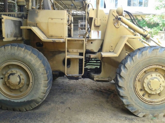 ขายด่วนครับ รถตักล้อยาง CATERILL AR 910 สภาพพร้อมใช้งานครับ