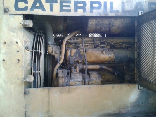 ขายด่วนครับ รถตักล้อยาง CATERILL AR 910 สภาพพร้อมใช้งานครับ