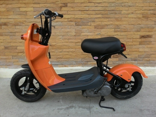 suzuki choi nori 50cc  4จังหวะ น่ารักๆ