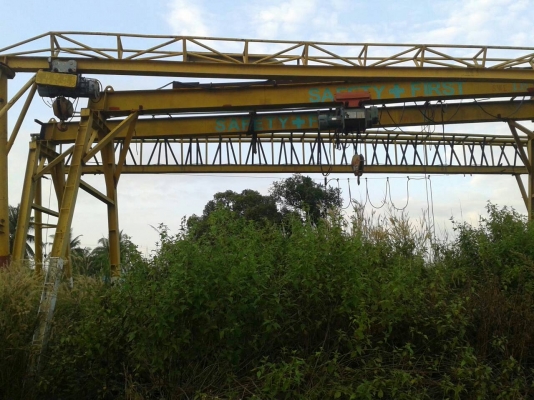 ขายด่วนครับ เพาวเวอร์เครน สนาม รอก 3 กับ 4 ตัน ครับ ครบชุด พร้อมราง จำนวน 4 ชุด สภาพพร้อมใช้งาน