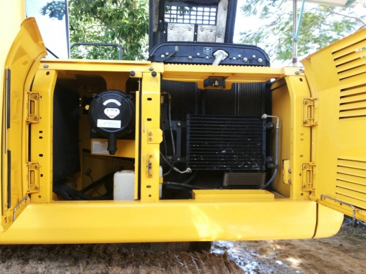 ขาย 200-8 ไฟฟ้าครบ เอวแน่น โซ่เต็ม ราคา 2,200,000 บาทต่อรอง ขาย 200-8 ไฟฟ้าครบ เอวแน่น โซ่เต็ม ราคา 2,200,000 บาทต่อรอง