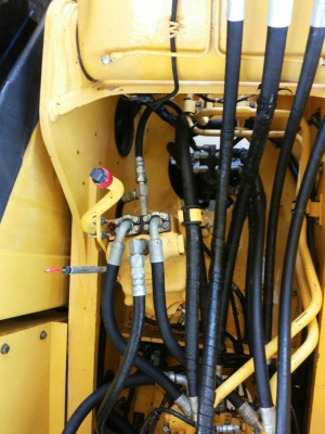 ขาย 200-8 ไฟฟ้าครบ เอวแน่น โซ่เต็ม ราคา 2,200,000 บาทต่อรอง ขาย 200-8 ไฟฟ้าครบ เอวแน่น โซ่เต็ม ราคา 2,200,000 บาทต่อรอง