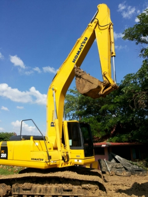 ขาย 200-8 ไฟฟ้าครบ เอวแน่น โซ่เต็ม ราคา 2,200,000 บาทต่อรอง ขาย 200-8 ไฟฟ้าครบ เอวแน่น โซ่เต็ม ราคา 2,200,000 บาทต่อรอง