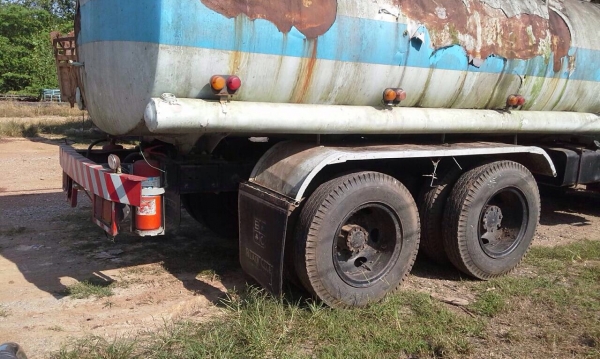 ขายรถบรรทุกน้ำมันหัวยาว เครื่อง 6BB1-145 แรงโหลดล่าง บรรจุ 12,000 ลิตร