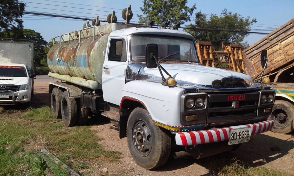 ขายรถบรรทุกน้ำมันหัวยาว เครื่อง 6BB1-145 แรงโหลดล่าง บรรจุ 12,000 ลิตร