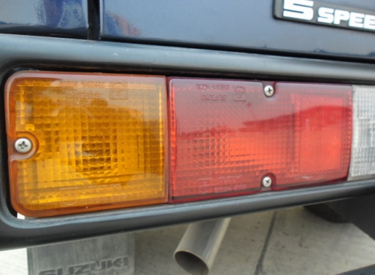 ฝาครอบไฟ SUZUKI CARIBIAN แท้เบิกศูนย์ ฝาครอบไฟ SUZUKI CARIBIAN แท้เบิกศูนย์