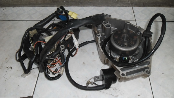 ขายข้อเหวี่ยงซูซูกิ Raider 125 พร้อมเสื้อสูบ