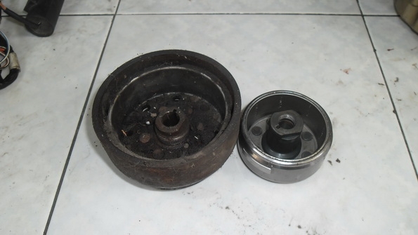 ขายข้อเหวี่ยงซูซูกิ Raider 125 พร้อมเสื้อสูบ