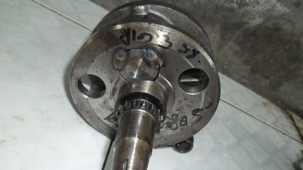 ขายข้อเหวี่ยงซูซูกิ Raider 125 พร้อมเสื้อสูบ