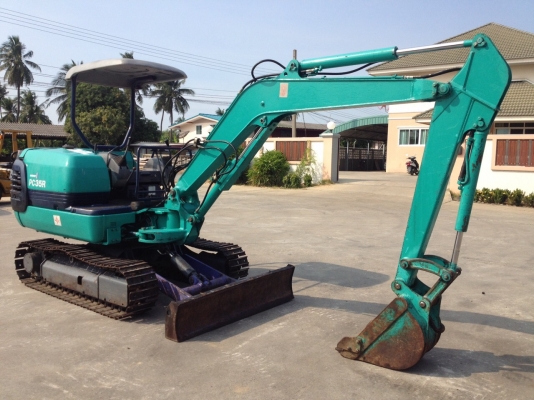 รถแบคโฮล รถขุด KOMATSU PC35R-8 มือสอง นำเข้าเอง จากญี่ปุ่นแท้ๆ