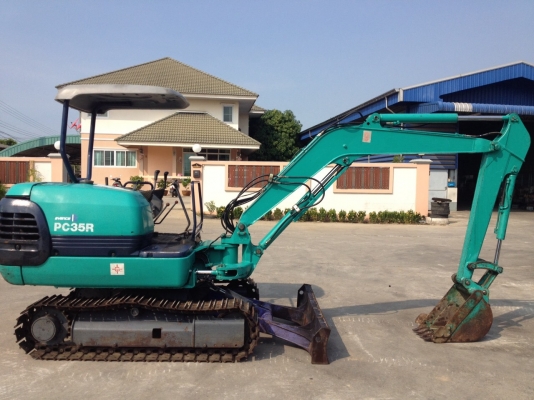 รถแบคโฮล รถขุด KOMATSU PC35R-8 มือสอง นำเข้าเอง จากญี่ปุ่นแท้ๆ