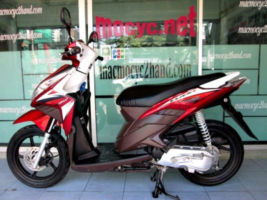 CLICK 110 i สีแดง รุ่นท๊อป ล้อแมกซ์  combibrake รถเดือน ตุลาคม ปี54 ไมล์ 8 พันโล ของแถม 2 รายการ 23900