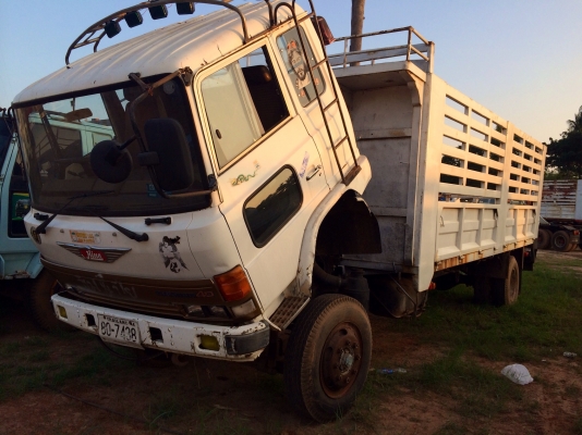 ขายด่วน  รถหกล้อ  ยาง900  พร้อมใช้งาน  เอกสาร