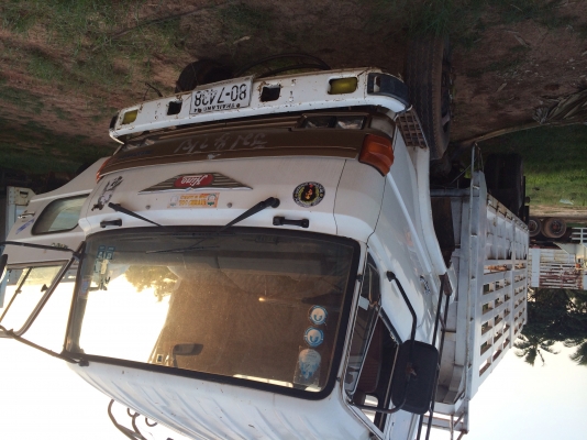 ขายด่วน  รถหกล้อ  ยาง900  พร้อมใช้งาน  เอกสาร