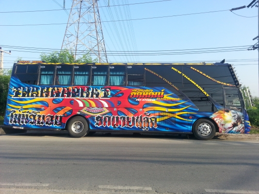 ขายรถบัสราคาถูก สนใจติดต่อ 0819219162