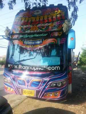 ขายรถบัสราคาถูก สนใจติดต่อ 0819219162