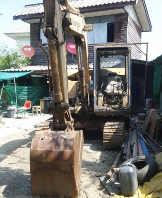 แบคโฮ KOMATSU PC60-5 เครื่องดีเดินนิ่ม ระบบไฮดรอลิกค์ดี เดินดี ใช้งานได้เลย