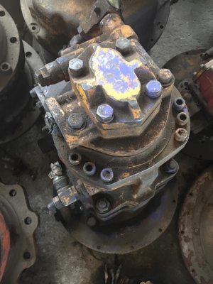 ปั้มไฮดรอลิค KOMATSU ใส่รถรุ่น PC150-3 , PC150-5   ของใน รับประกันสินค้า  ราคา 60,000 บาท