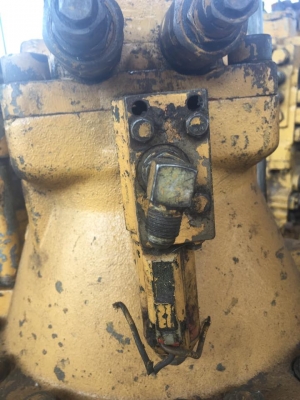 ชุดเกียร์สวิง โป๊ะสวิงพร้อมมอเตอร์ ใส่รถแบคโฮรุ่น CAT 320 CAT320B CAT320C ของใน เฟืองเดิมๆ สภาพดีแน่น มาเปิดดูของได้ ราคา140,000 บาท ชุดเกียร์สวิง โป๊ะสวิงพร้อมมอเตอร์ ใส่รถแบคโฮรุ่น CAT 320 CAT320B CAT320C ของใน เฟืองเดิมๆ สภาพดีแน่น มาเปิดดูของได้ ราคา140,000 บาท