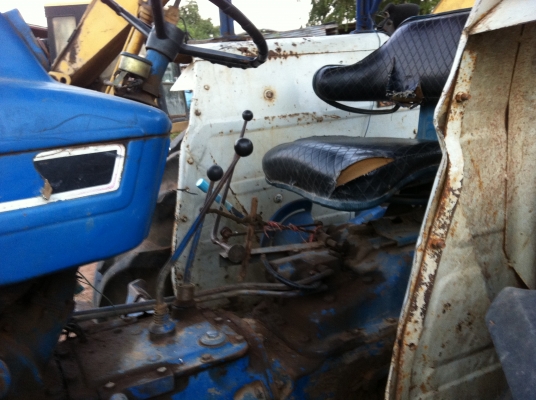 ขายรถไถ.FORD 6600 เครื่อง T3 พร้อมอุปกรณ์ ผาน 8 รถพร้อมใช้ ราคา 350000 ขายรถไถ.FORD 6600 เครื่อง T3 พร้อมอุปกรณ์ ผาน 8 รถพร้อมใช้ ราคา 350000