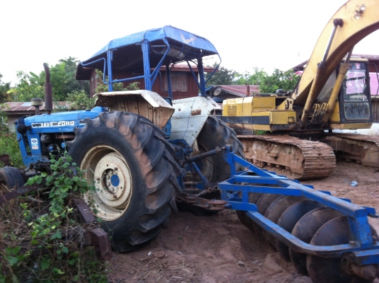 ขายรถไถ.FORD 6600 เครื่อง T3 พร้อมอุปกรณ์ ผาน 8 รถพร้อมใช้ ราคา 350000 ขายรถไถ.FORD 6600 เครื่อง T3 พร้อมอุปกรณ์ ผาน 8 รถพร้อมใช้ ราคา 350000