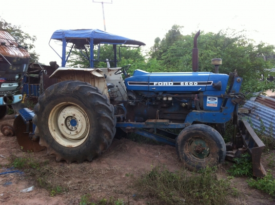ขายรถไถ.FORD 6600 เครื่อง T3 พร้อมอุปกรณ์ ผาน 8 รถพร้อมใช้ ราคา 350000