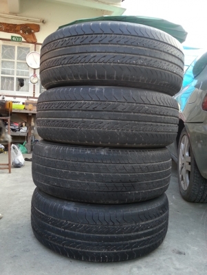 ขายยาง Michelin Energy ขนาด 215/60/R16 ปี 07-08