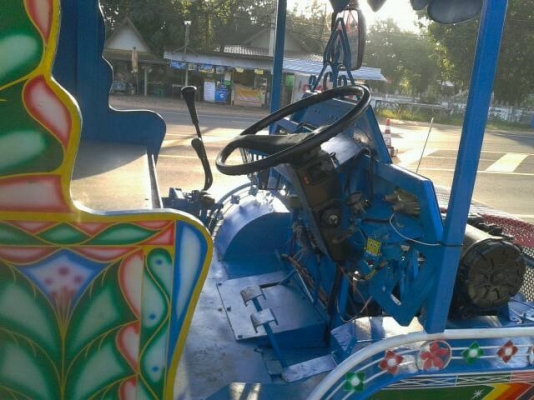 ขายอีแต๋น6ล้อดั้มเกษตร เครื่อง85แรง เกียร์ร็อค สโลร็อค ช่วงล่าง110 แคชซีหน้า6 เครื่อง4BA สภาพพร้อมใช้งาน เอกสารพร้อมโอน สนใจโทร 090-8588220คุณนะ ID:narong498 หรือ www.truck.in.th/498 หรือfb:ณรงค์ ซื้อขายรถมือสอง(เว็บไซต์ส่วนตัว)