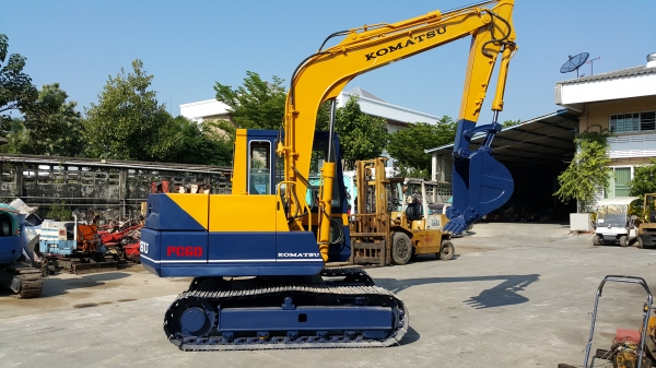 รถขุด KOMATSU รุ่น PC60-5- มือสองญี่ปุ่น สวย รถขุด KOMATSU รุ่น PC60-5- มือสองญี่ปุ่น สวย