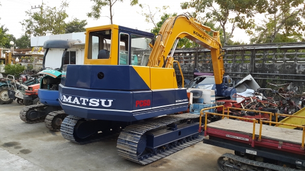 รถขุด KOMATSU รุ่น PC60-5- มือสองญี่ปุ่น สวย รถขุด KOMATSU รุ่น PC60-5- มือสองญี่ปุ่น สวย