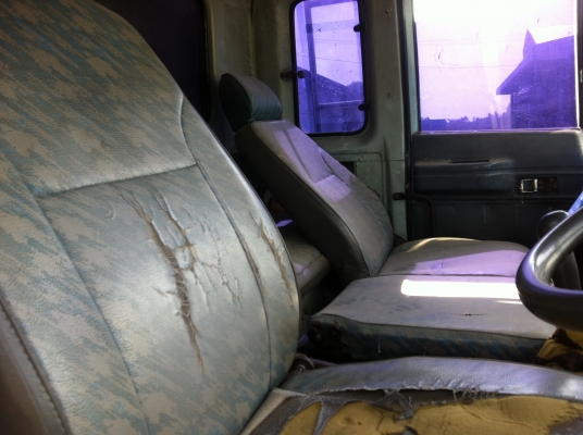 ขายรถ 10 ล้อ เพลาเดียว ISUZU นางฟ้า 195 กระบะคอกไม้้สูง อู่.ซุ่นชัย สภาพเดิมๆราคาย้อมๆสนใจโทร