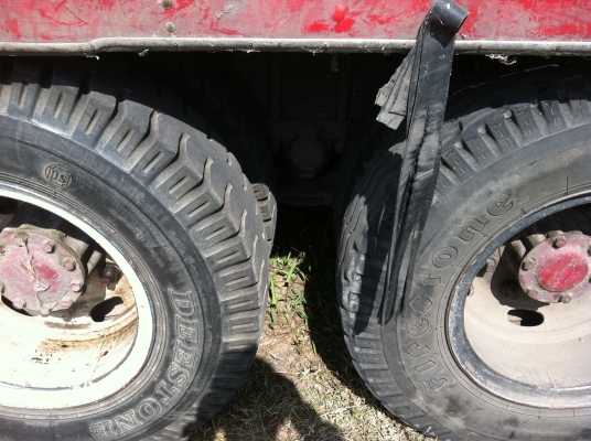 ขายรถ 10 ล้อ เพลาเดียว ISUZU นางฟ้า 195 กระบะคอกไม้้สูง อู่.ซุ่นชัย สภาพเดิมๆราคาย้อมๆสนใจโทร