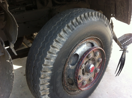 ขายรถ 10 ล้อ เพลาเดียว ISUZU นางฟ้า 195 กระบะคอกไม้้สูง อู่.ซุ่นชัย สภาพเดิมๆราคาย้อมๆสนใจโทร