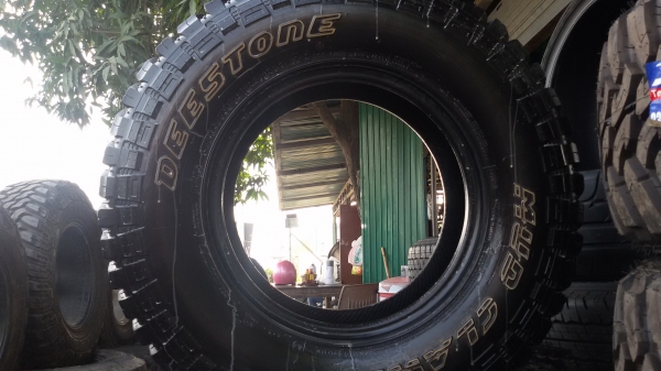 ขายยาง MUD 265 75 16ปลายปี13ชุดละ12500