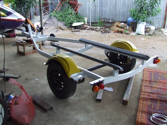 เทรลเลอร์สำหรับเรือ 10 ฟุต ราคาประหยัดจาก PNT เทรลเลอร์ 093-9895964