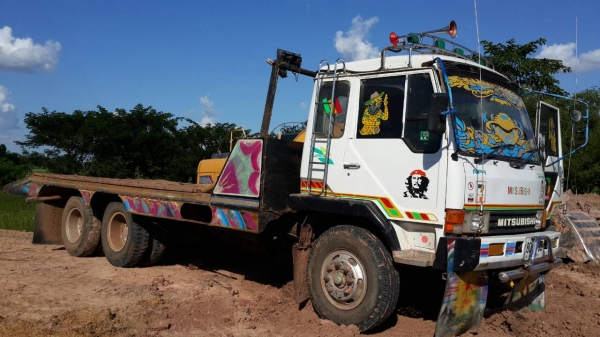 ขาย ด่วน!! รถไอ้หลงเทนเลอร์ ลากรถเเบ็กโฮ PC200รถสวยมากคับ