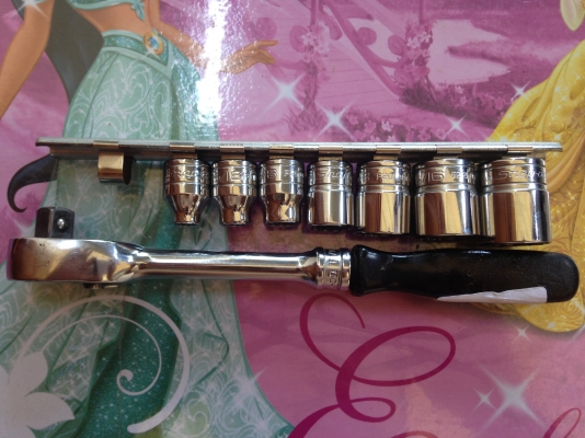 Snapon ลูกบล๊อค 7 ลูก 3/8 made in usa พร้อมก๊อกแก๊ก SAE Snapon ลูกบล๊อค 7 ลูก 3/8 made in usa พร้อมก๊อกแก๊ก SAE