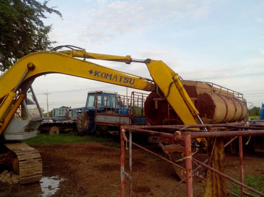 ขายรถแบคโฮ KOMATSU PC-120-2 สภาพใช้งานอยู่ ราคา.320000