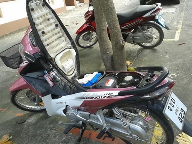 ขายมอเตอร์ไซ์ Honda Wave 110i สีขาว-ชมพู สตาร์ทมือ