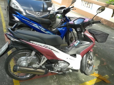 ขายมอเตอร์ไซ์ Honda Wave 110i สีขาว-ชมพู สตาร์ทมือ