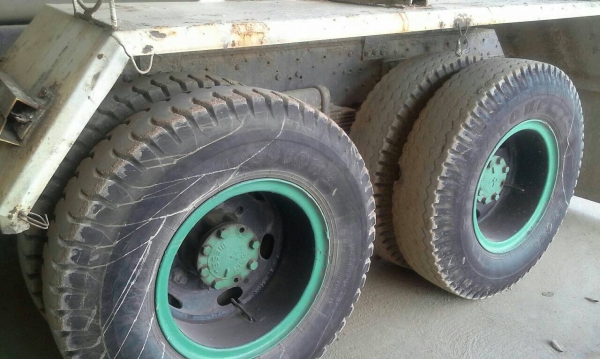 ขายรถโม้ปูน 10 ล้อ 2 เพลา NISSAN CWM430M โม้ 7 คิว ขายรวม 2 คัน ราคา 1650000 ต่อรอง ขายรถโม้ปูน 10 ล้อ 2 เพลา NISSAN CWM430M โม้ 7 คิว ขายรวม 2 คัน ราคา 1650000 ต่อรอง