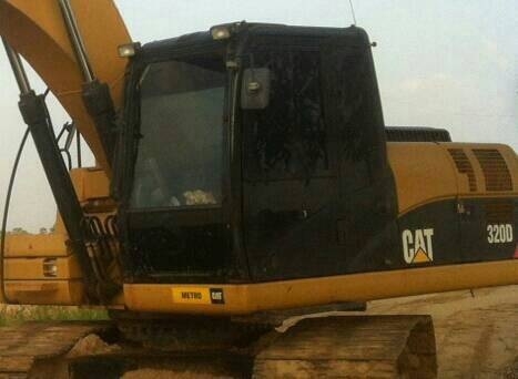 ขายรถแบคโฮ CAT 320D สภาพสวย ใช้งานไปแค่.7000 กว่าชั้วโมง เล่มทะเบียน ราคา 2200000 สนใจโทรด่วน ขายรถแบคโฮ CAT 320D สภาพสวย ใช้งานไปแค่.7000 กว่าชั้วโมง เล่มทะเบียน ราคา 2200000 สนใจโทรด่วน