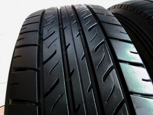 ขายยาง MICHELIN VANPIX 205-70-15 ปลายปี13 (1ชุด)