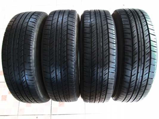 ขายยาง MICHELIN VANPIX 205-70-15 ปลายปี13 (1ชุด)