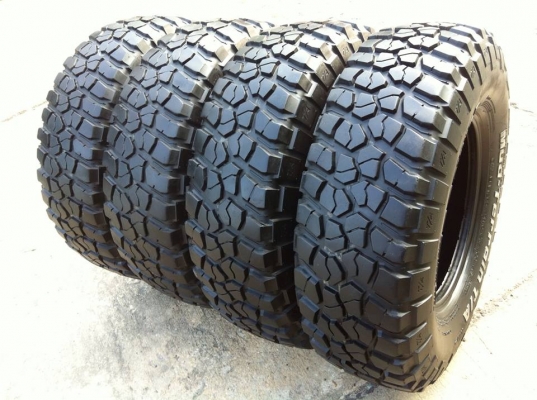ขายยาง BF Goodrich Mud-Terrain KM2 ขนาด 265 75 r16 สวย