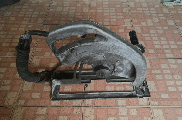 ขายเลื่อยวงเดือน 13นิ้ว Makita 5103N. 1750W Made in japan.