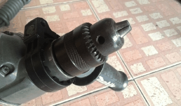 ขายสว่านเจาะกระแทก Makita 8416 16mm. 570W Made in japan.